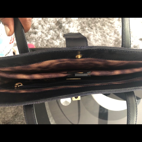 NEW Stuart Weitzman bag, navy - Picture 5 of 8